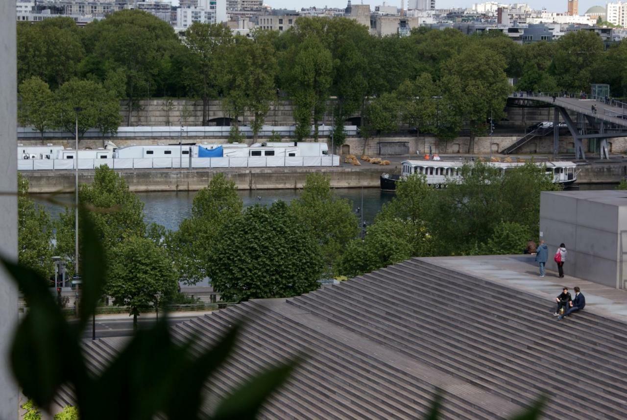 Seine Front Room / Lib. F.Mitterrand Paris Exterior photo
